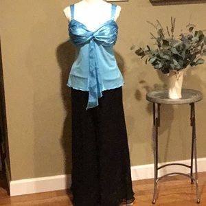 🎉Host Pick🎉 St John Evening Pants/Evening Top